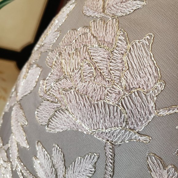 🎉HOST PICK🎉Tadashi Shoji Metallic Embroidered Lace Sheath - Picture 5 of 8